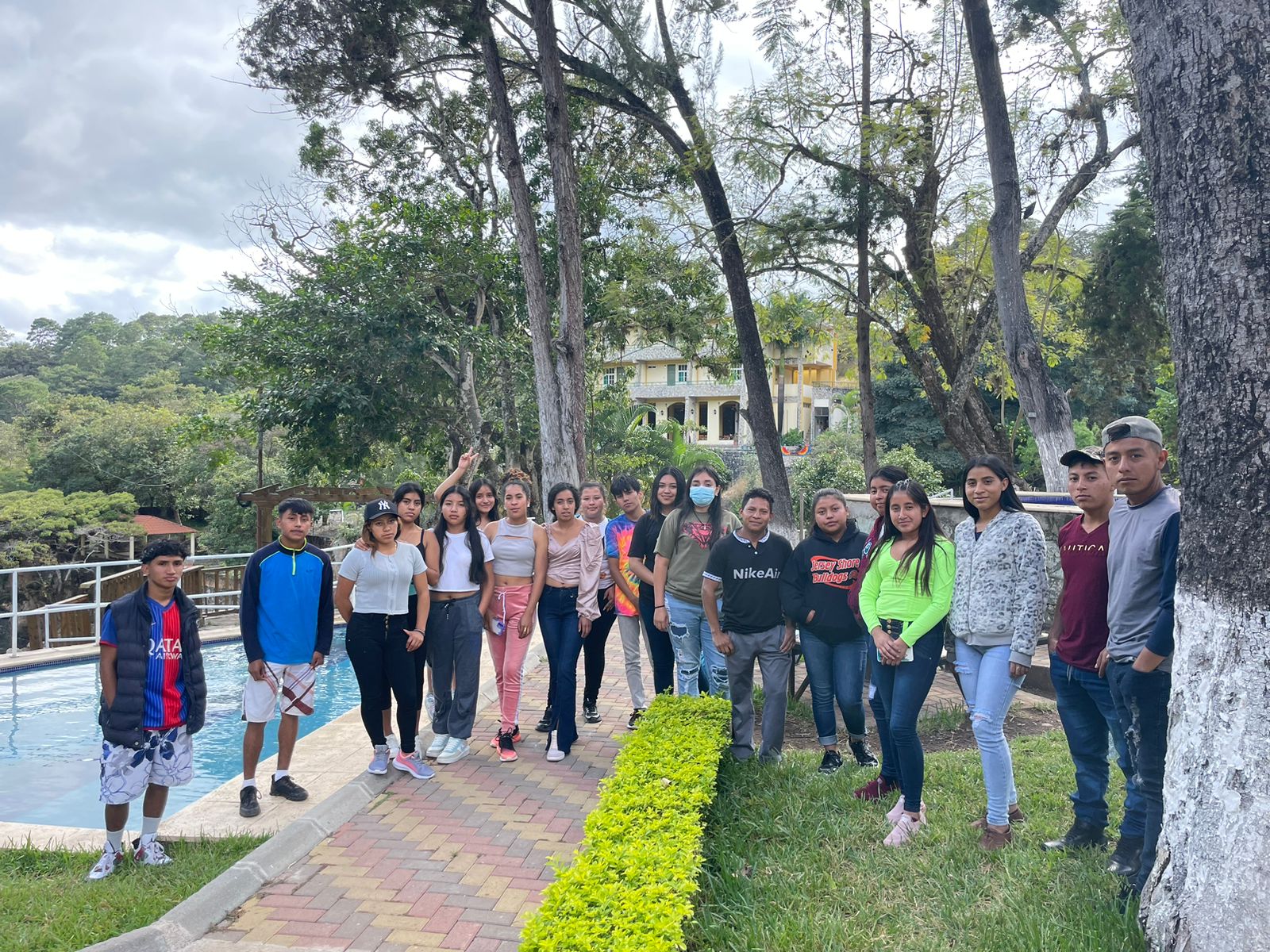 Jóvenes en encuentro del colectivo