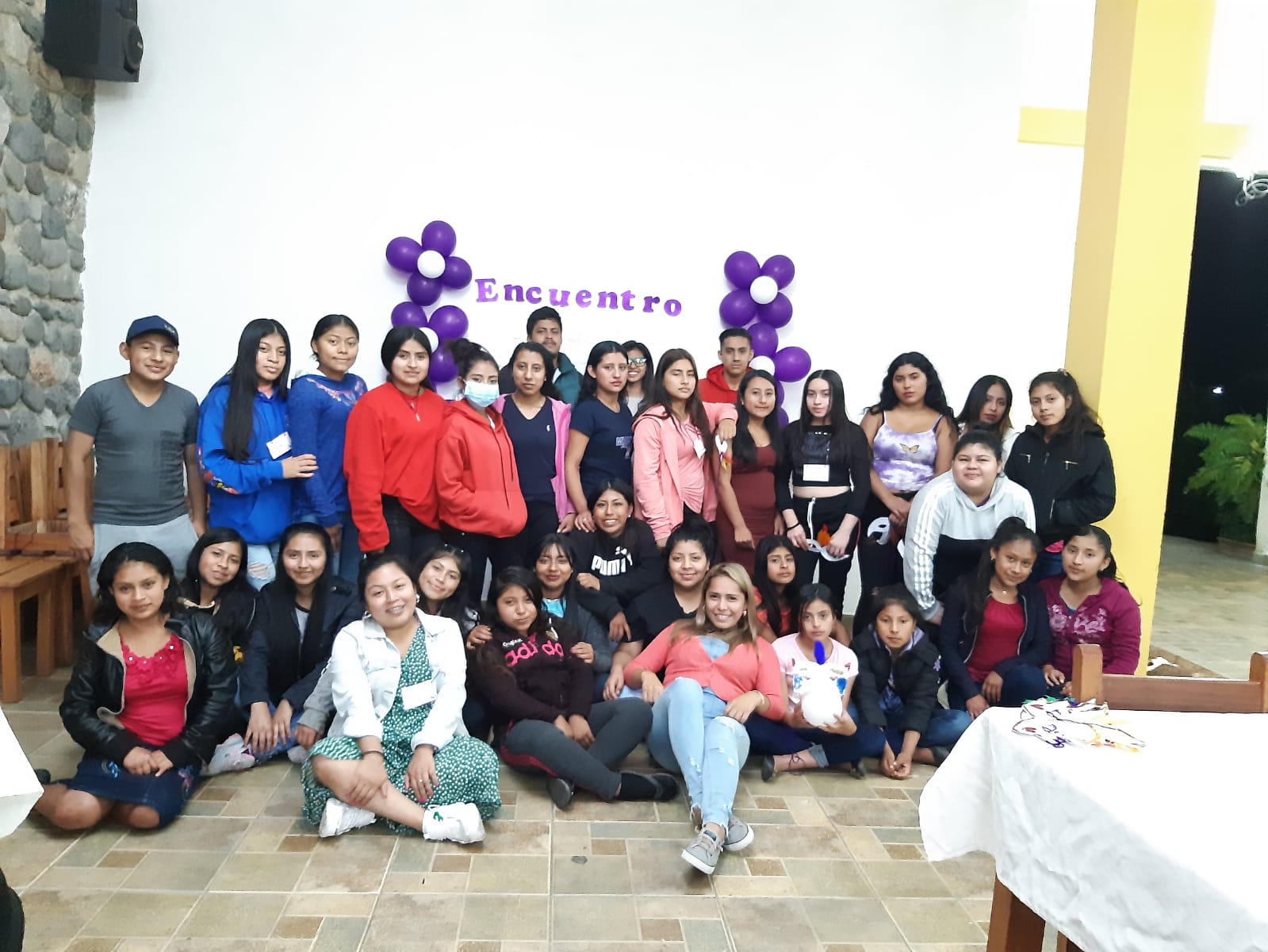 Jóvenes en encuentro del colectivo
